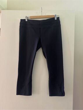lululemon athletica Black Capri Leggings